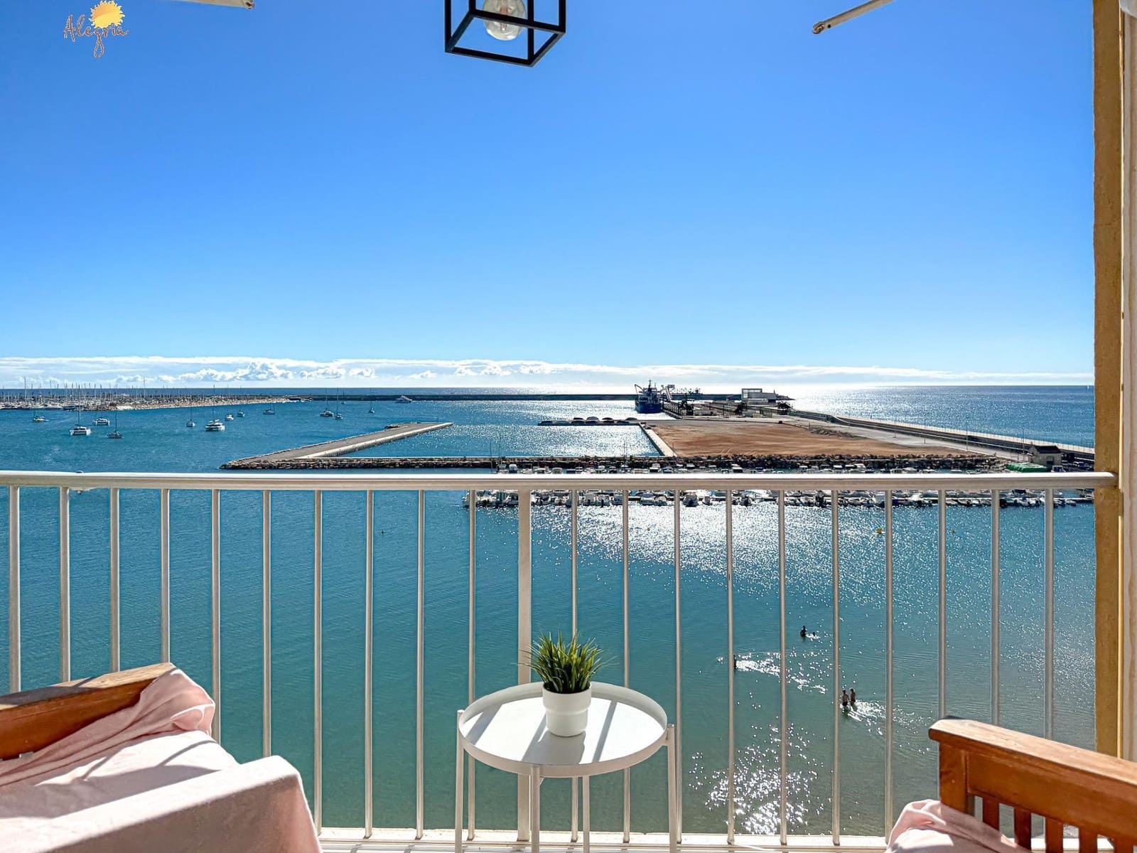 Ático de 2 habitaciones en Torrevieja en venta - 234.900 € (Ref: 8591691)