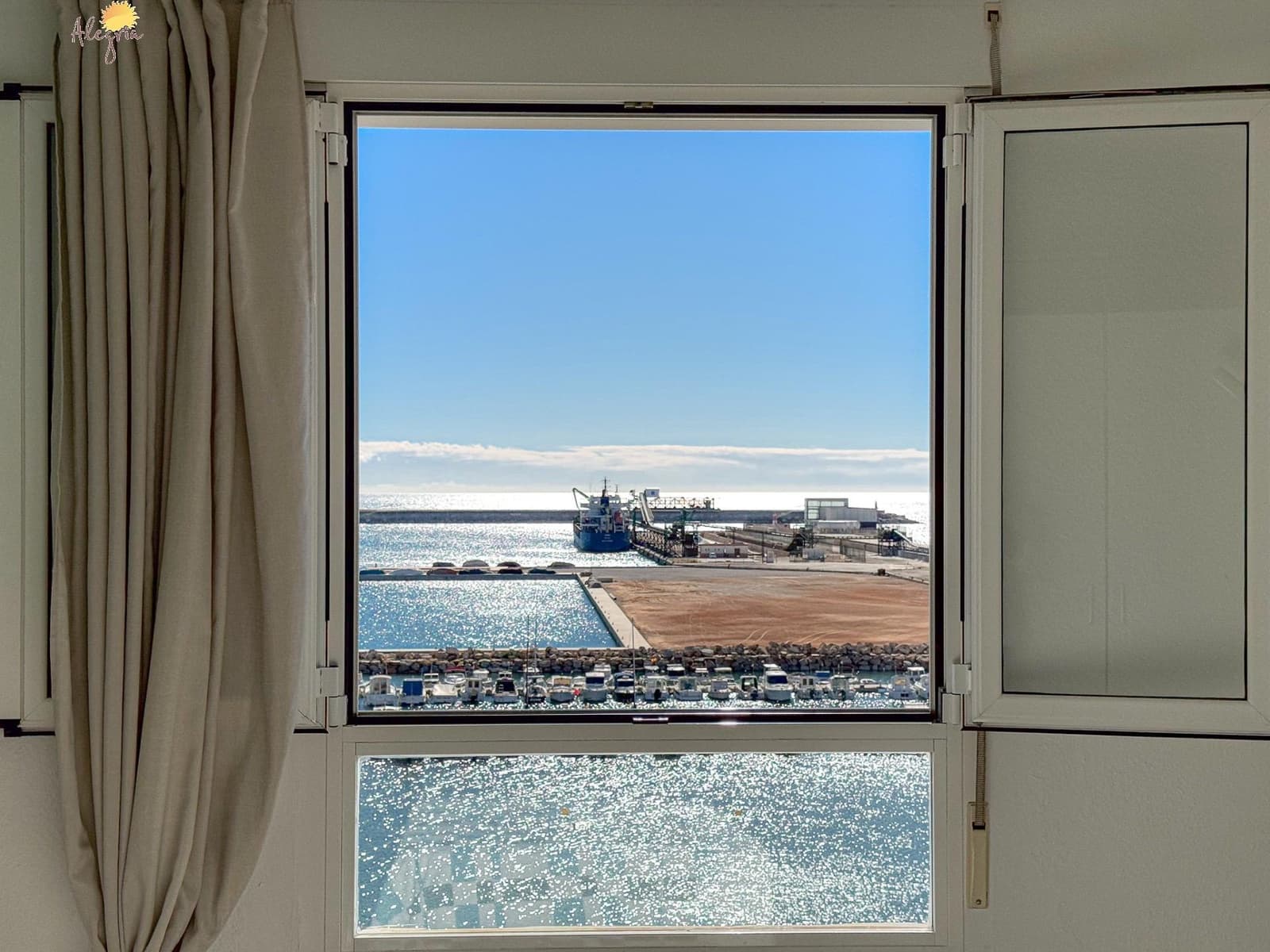 Ático de 2 habitaciones en Torrevieja en venta - 234.900 € (Ref: 8591691)