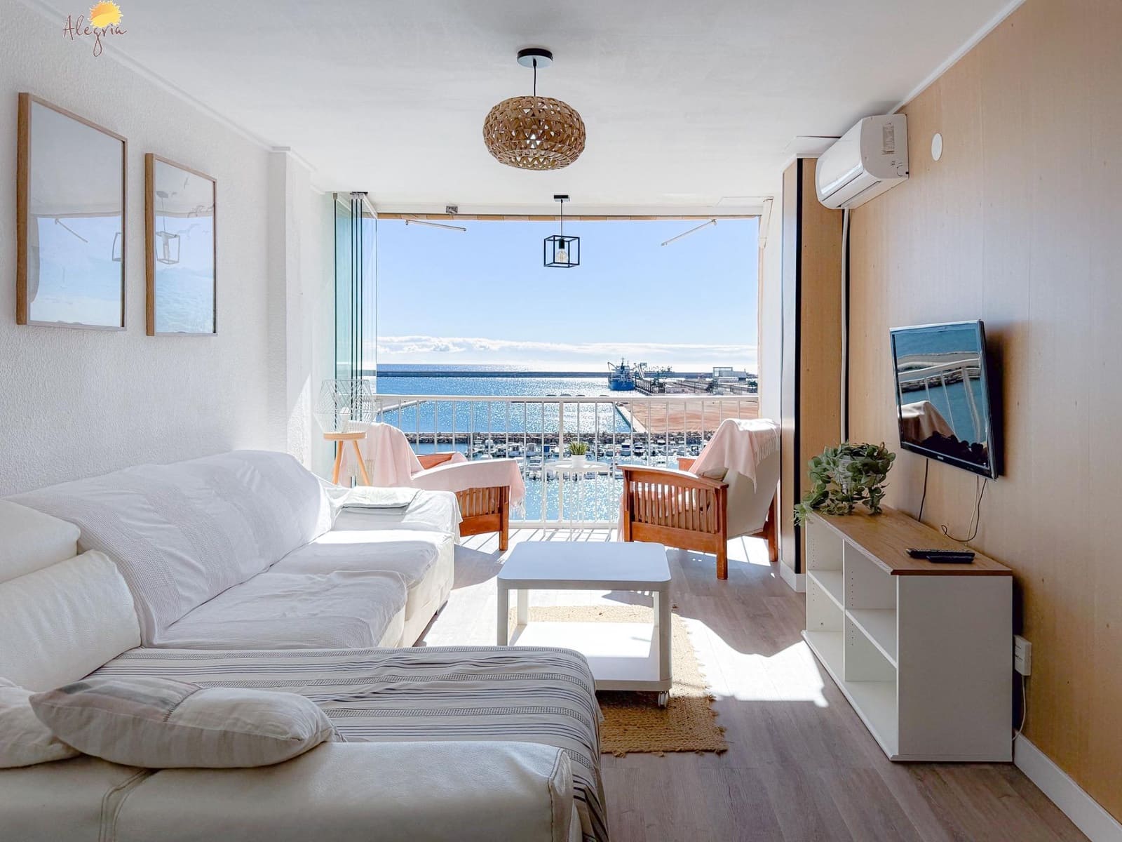 Ático de 2 habitaciones en Torrevieja en venta - 234.900 € (Ref: 8591691)