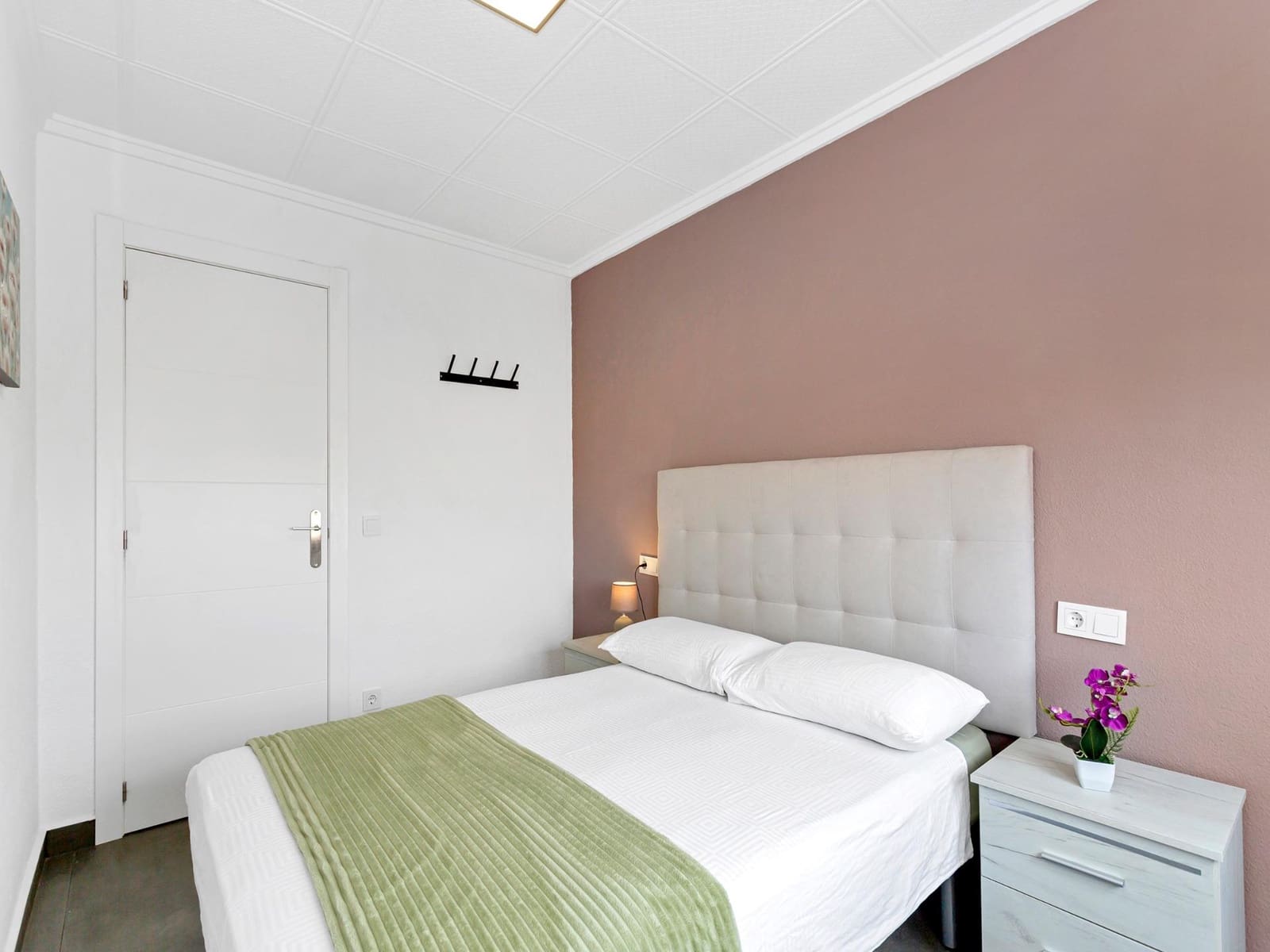 Apartamento de 3 habitaciones en Torrevieja en venta con piscina - 249.000 € (Ref: 8592371)