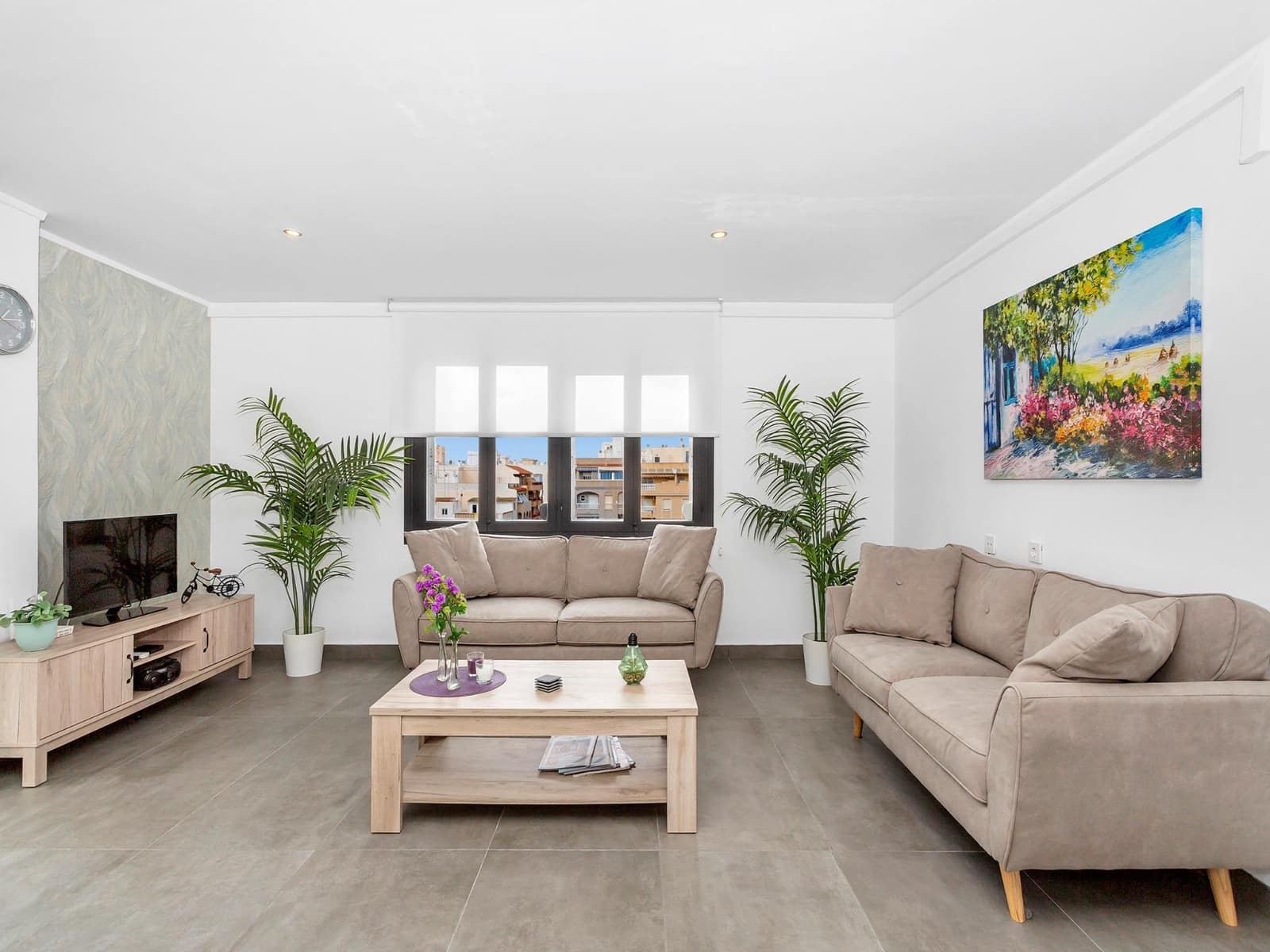 Apartamento de 3 habitaciones en Torrevieja en venta con piscina - 249.000 € (Ref: 8592371)