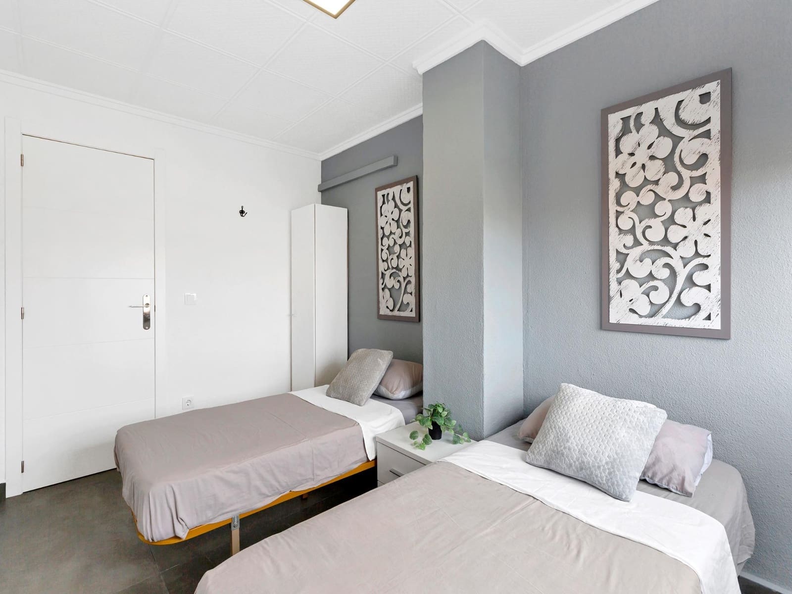 Apartamento de 3 habitaciones en Torrevieja en venta con piscina - 249.000 € (Ref: 8592371)