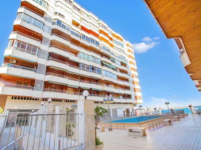 Apartamento de 3 habitaciones en Centro, Torrevieja en venta con piscina - 249.000 € (Ref: 8592371)