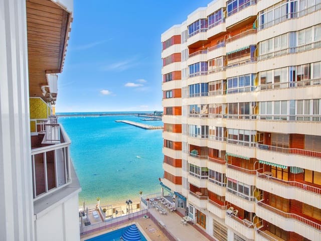 Apartamento de 3 habitaciones en Centro, Torrevieja en venta con piscina - 249.000 € (Ref: 8592371)