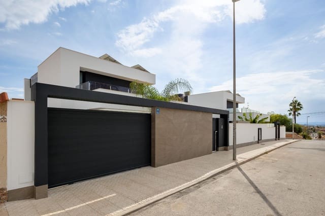 Chalet de 3 habitaciones en Ciudad Quesada, Rojales en venta con piscina garaje - 925.000 € (Ref: 8603868)