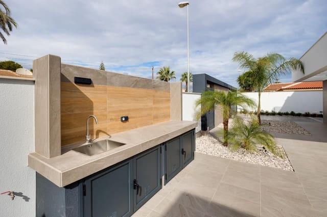 Chalet de 3 habitaciones en Ciudad Quesada, Rojales en venta con piscina garaje - 925.000 € (Ref: 8603868)