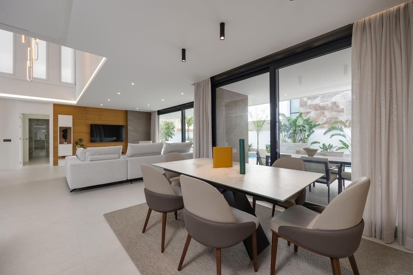 Chalet de 3 habitaciones en Ciudad Quesada en venta con piscina garaje - 925.000 € (Ref: 8603868)