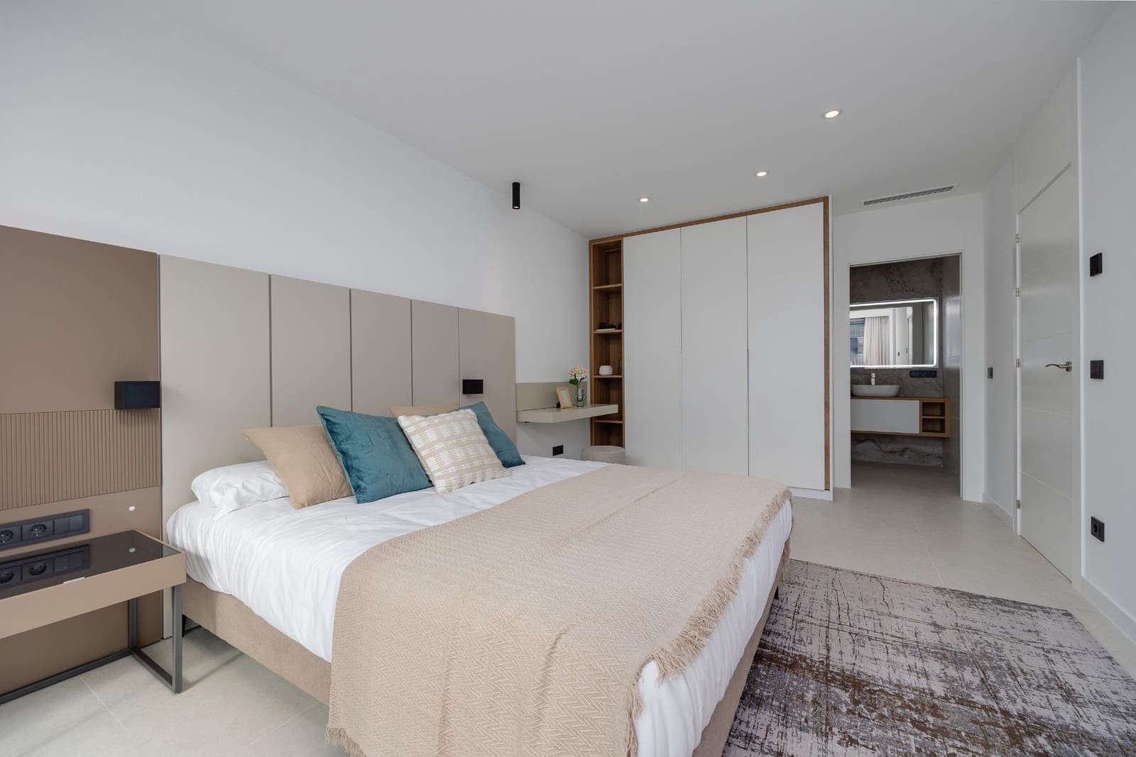 Chalet de 3 habitaciones en Ciudad Quesada en venta con piscina garaje - 925.000 € (Ref: 8603868)