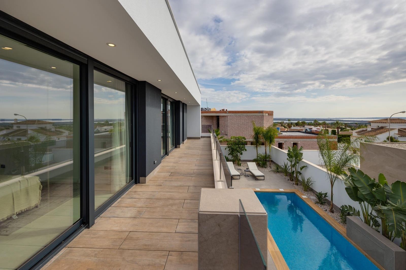 Chalet de 3 habitaciones en Ciudad Quesada en venta con piscina garaje - 925.000 € (Ref: 8603868)