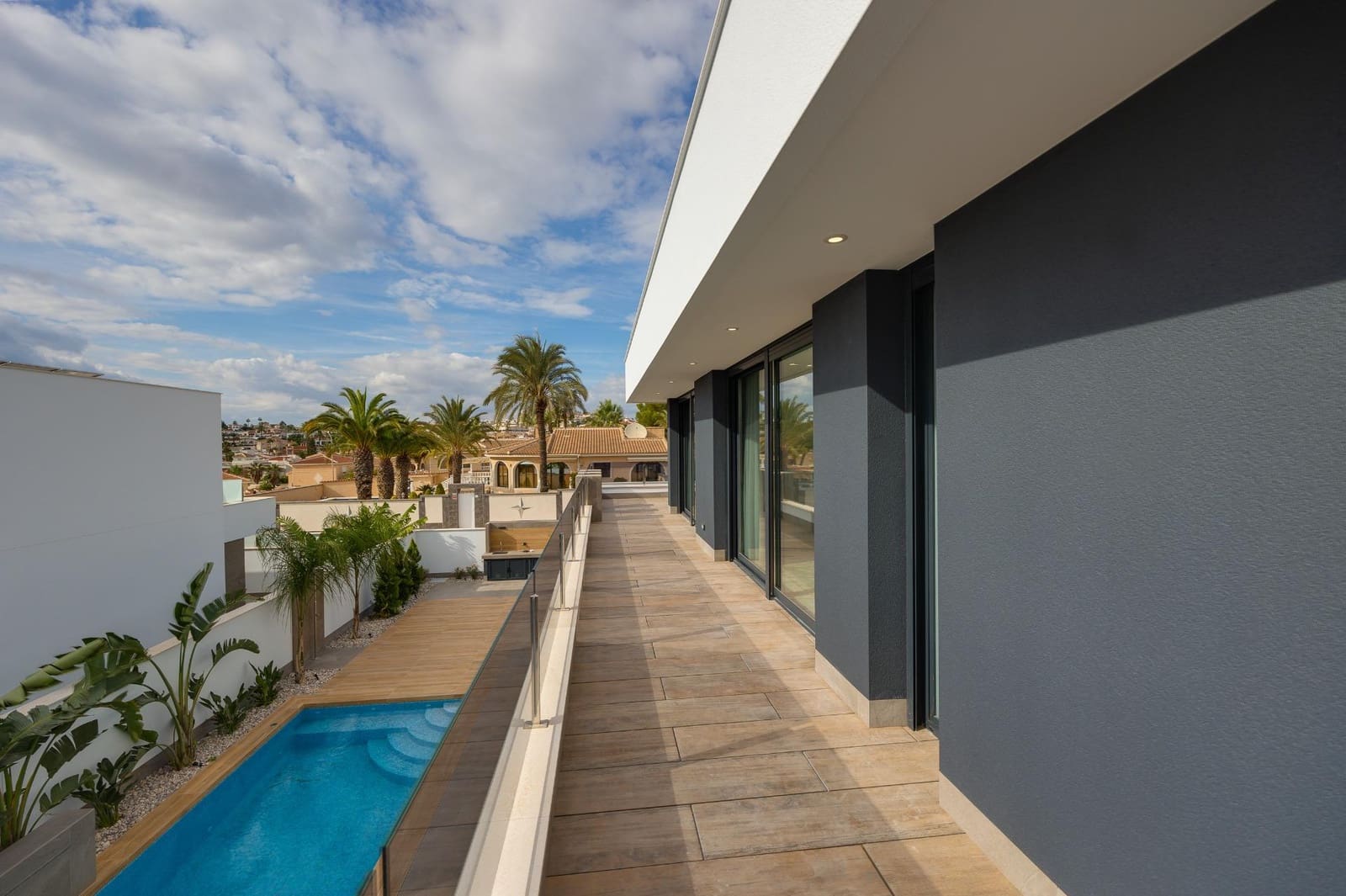 Chalet de 3 habitaciones en Ciudad Quesada en venta con piscina garaje - 925.000 € (Ref: 8603868)