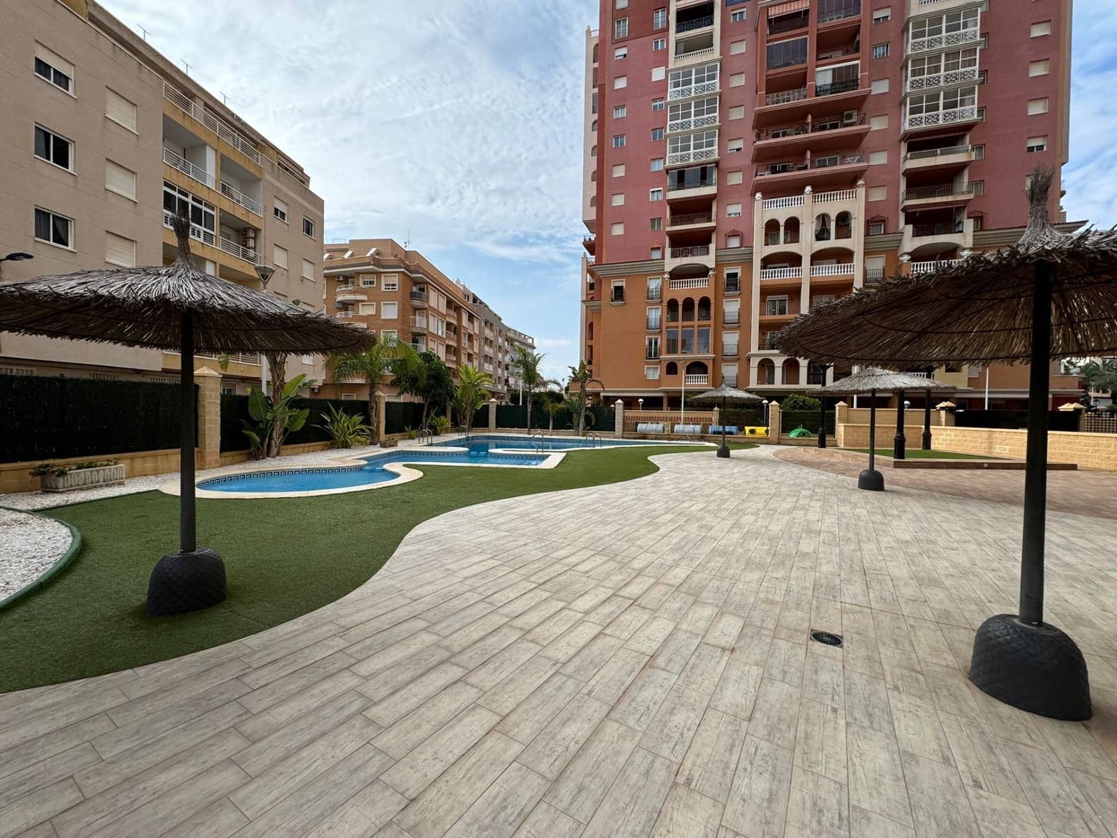 3 soverom Leilighet til salgs i Torrevieja med svømmebasseng - € 349 900 (Ref: 8605361)