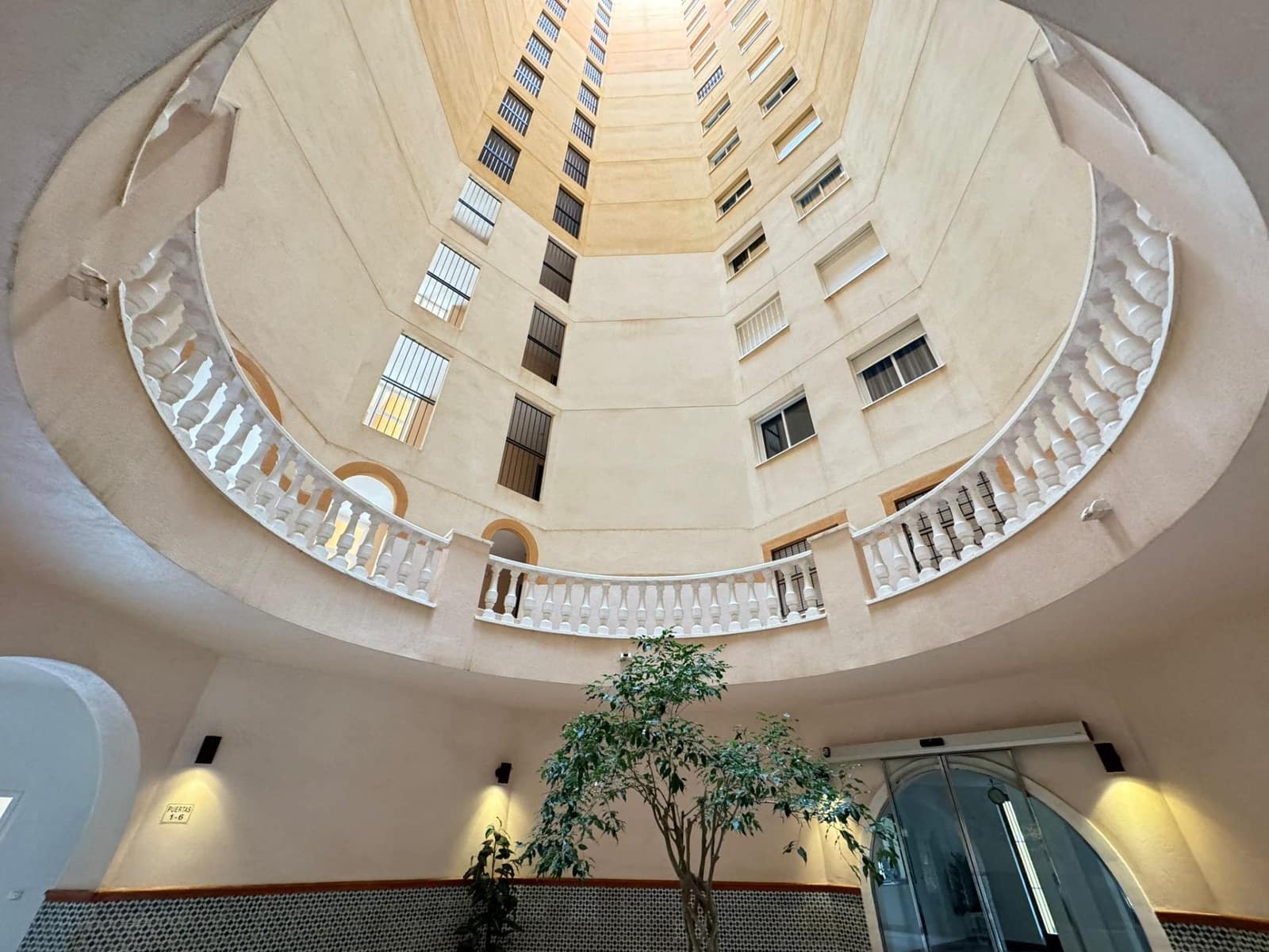 3 soverom Leilighet til salgs i Torrevieja med svømmebasseng - € 349 900 (Ref: 8605361)