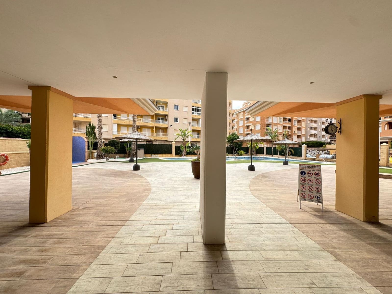 3 soverom Leilighet til salgs i Torrevieja med svømmebasseng - € 349 900 (Ref: 8605361)