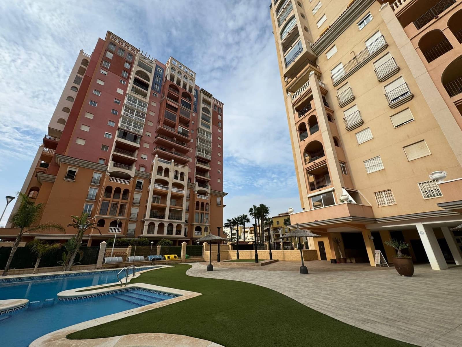 3 soverom Leilighet til salgs i Torrevieja med svømmebasseng - € 349 900 (Ref: 8605361)