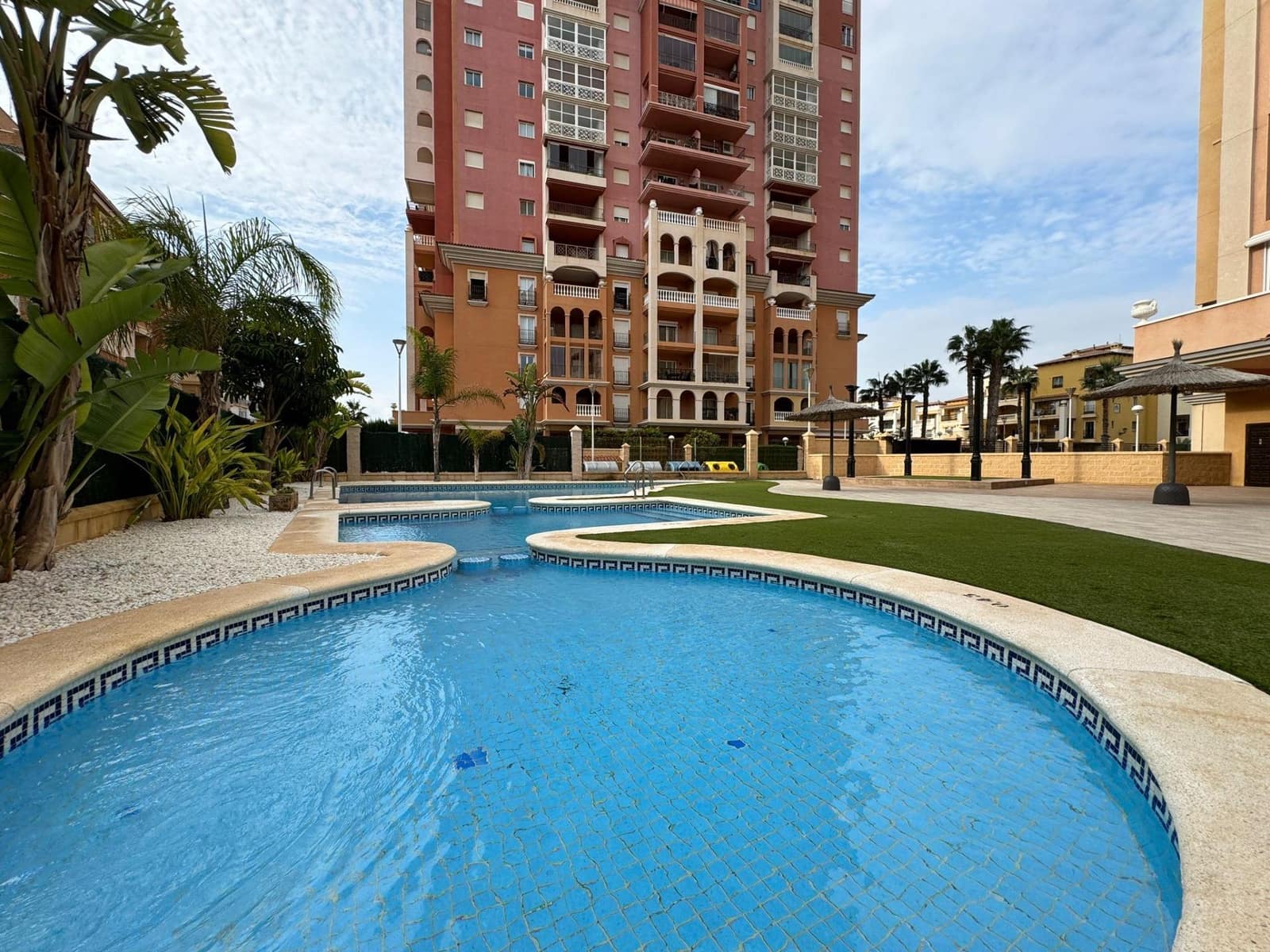 3 soverom Leilighet til salgs i Torrevieja med svømmebasseng - € 349 900 (Ref: 8605361)