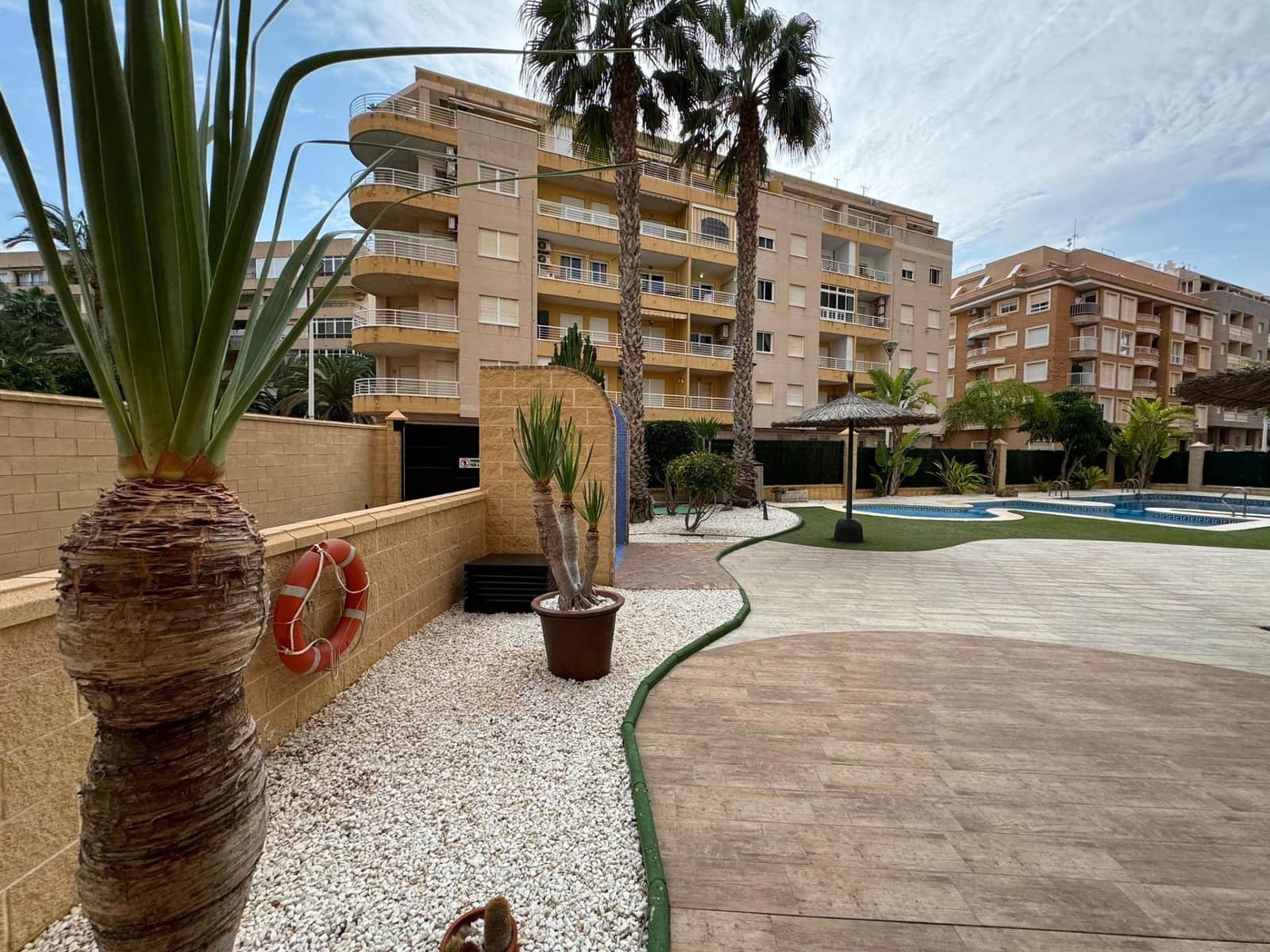 3 soverom Leilighet til salgs i Torrevieja med svømmebasseng - € 349 900 (Ref: 8605361)