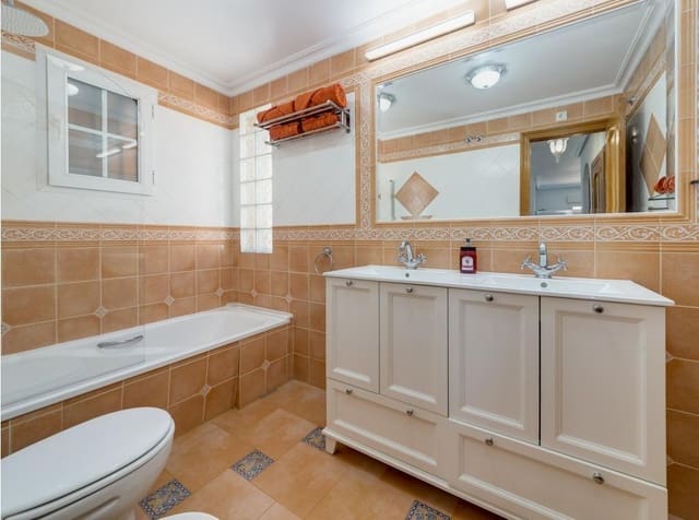 4 soveværelse Rækkehus til salg i Lomas de Cabo Roig - Los Dolses, Orihuela med swimmingpool - € 369.000 (Ref: 8641119)