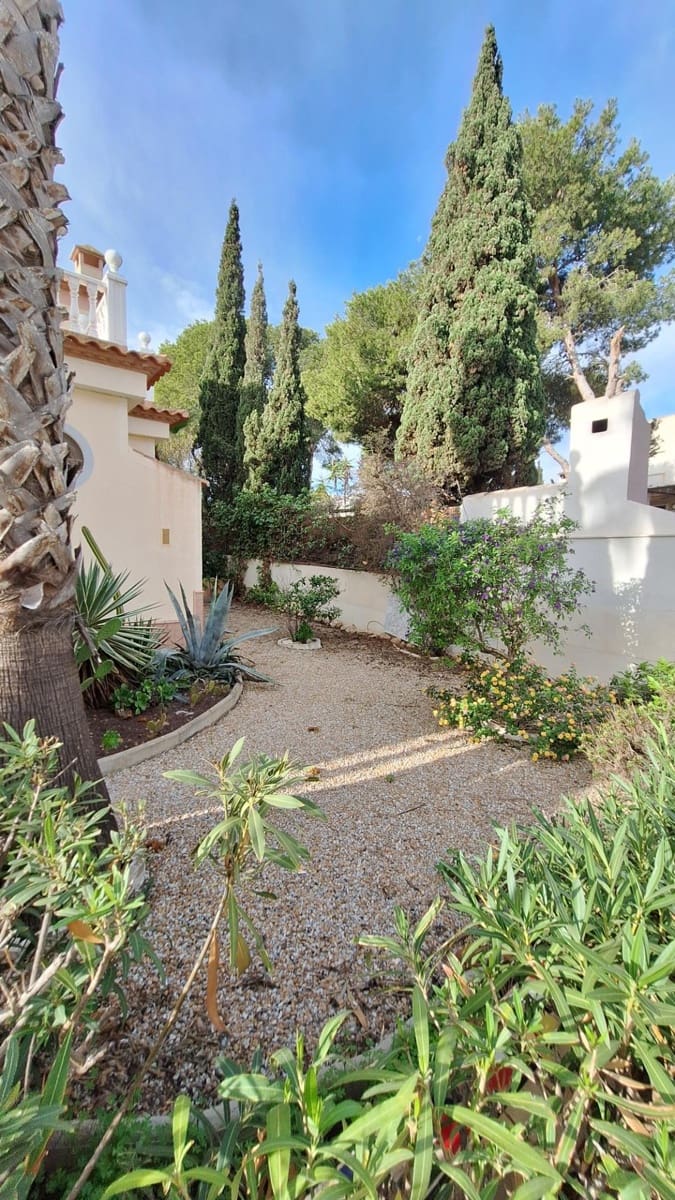 2 makuuhuone Bungalow myytävänä paikassa Torrevieja mukana uima-altaan 
autotalli - 170 000 € (Ref: 8678232)