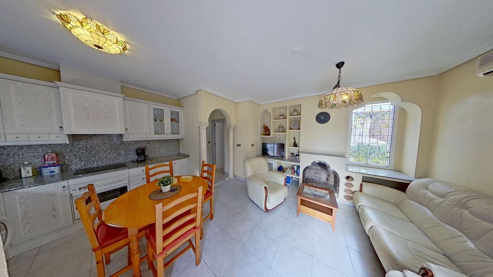 2 makuuhuone Bungalow myytävänä paikassa Torrevieja mukana uima-altaan 
autotalli - 170 000 € (Ref: 8678232)