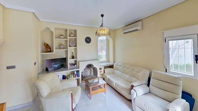 2 makuuhuone Bungalow myytävänä paikassa Los Balcones - Los Altos, Torrevieja mukana uima-altaan 
autotalli - 170 000 € (Ref: 8678232)