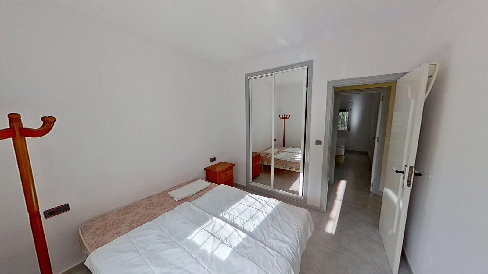 2 makuuhuone Bungalow myytävänä paikassa Torrevieja mukana uima-altaan 
autotalli - 170 000 € (Ref: 8678232)