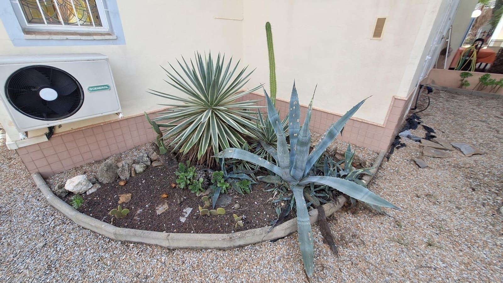 2 makuuhuone Bungalow myytävänä paikassa Torrevieja mukana uima-altaan 
autotalli - 170 000 € (Ref: 8678232)