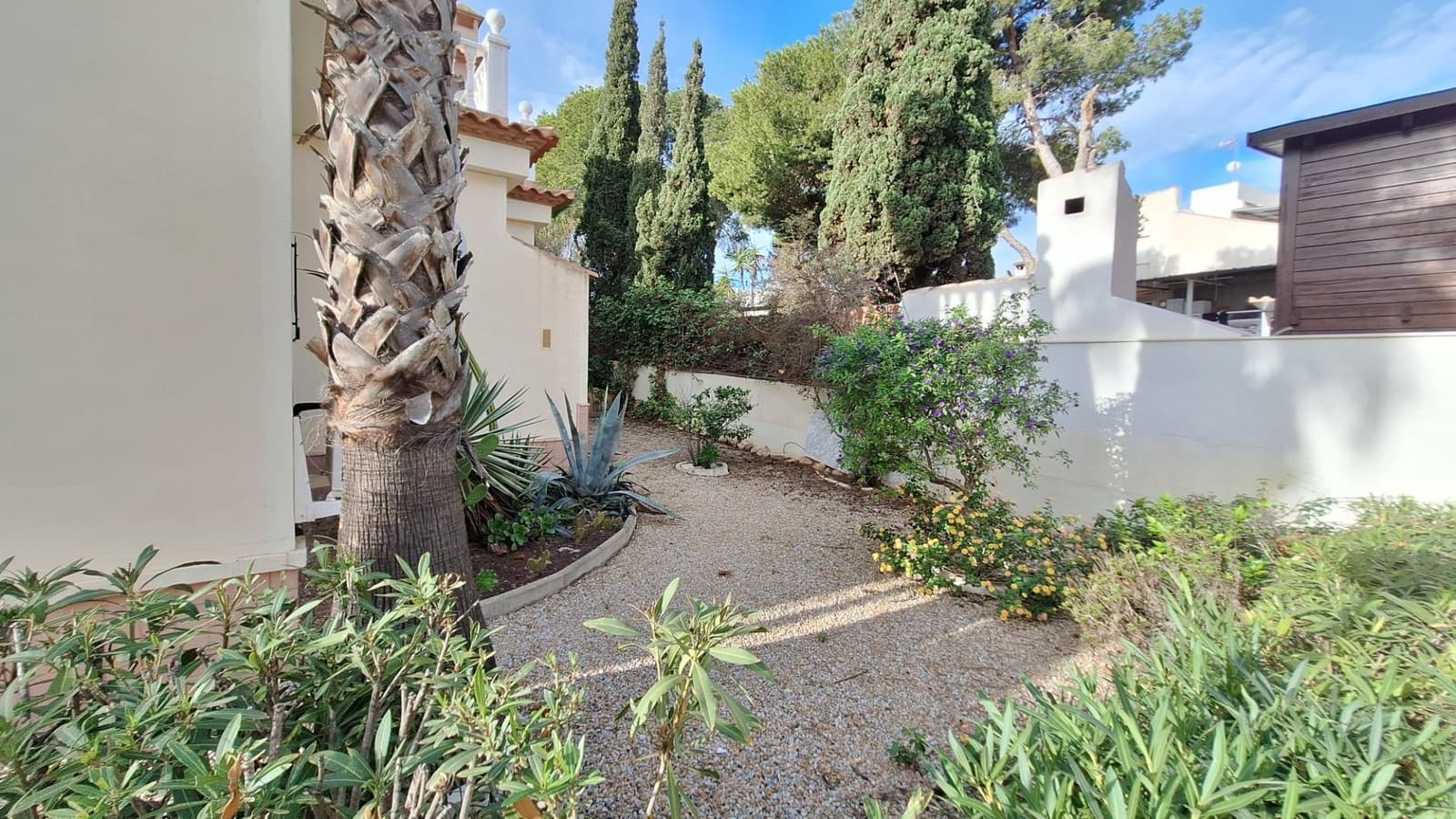 2 makuuhuone Bungalow myytävänä paikassa Torrevieja mukana uima-altaan 
autotalli - 170 000 € (Ref: 8678232)