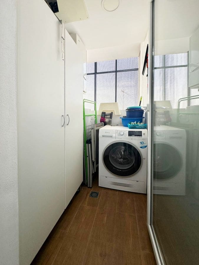 2 bedroom Apartment for sale in Punta Prima with pool garage - € 410,000 (Ref: 8679935)