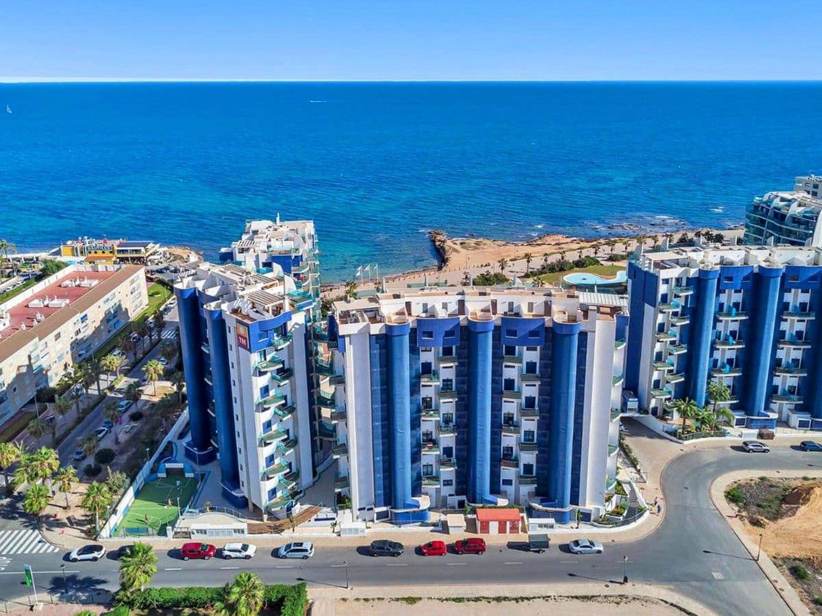 2 bedroom Apartment for sale in Punta Prima with pool garage - € 410,000 (Ref: 8679935)