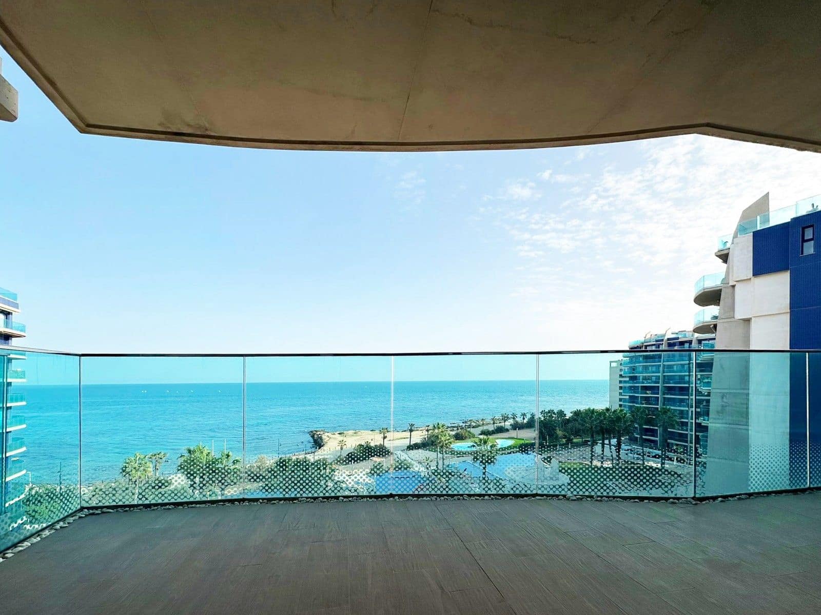 2 bedroom Apartment for sale in Punta Prima with pool garage - € 410,000 (Ref: 8679935)