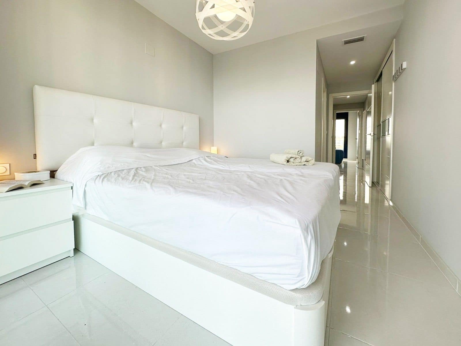 2 bedroom Apartment for sale in Punta Prima with pool garage - € 410,000 (Ref: 8679935)