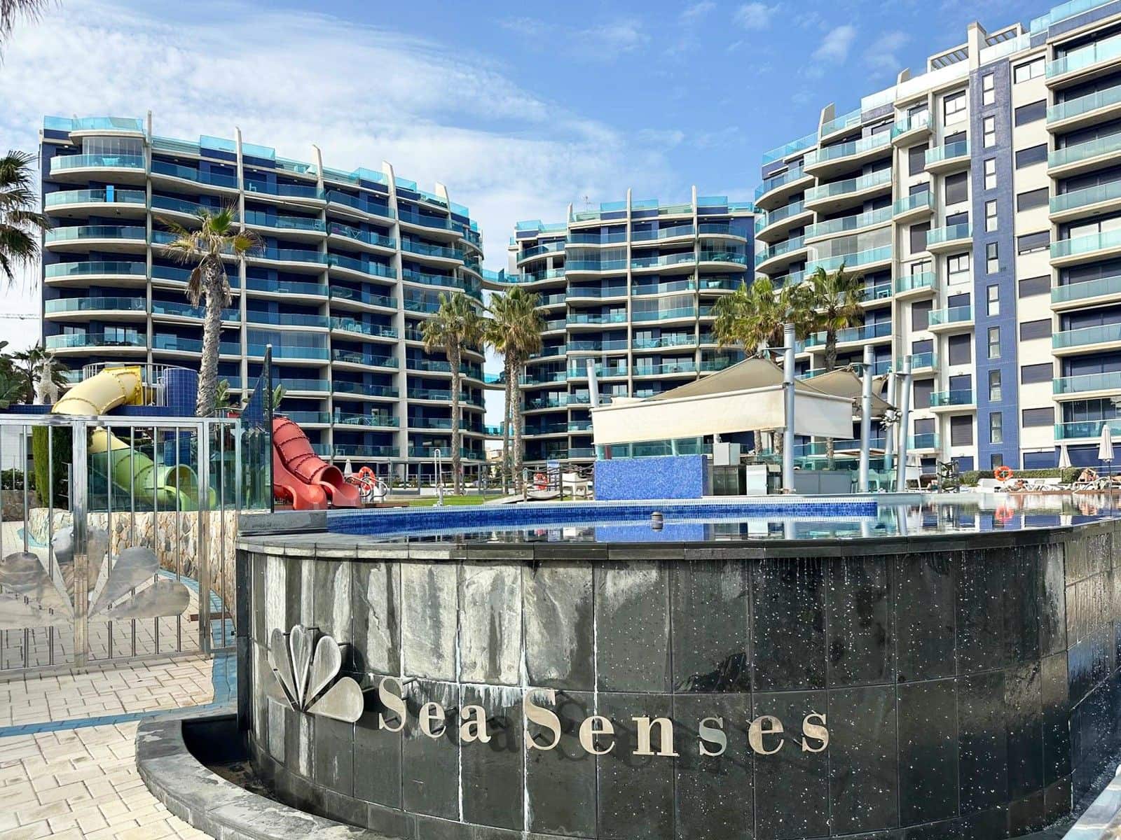 2 bedroom Apartment for sale in Punta Prima with pool garage - € 410,000 (Ref: 8679935)