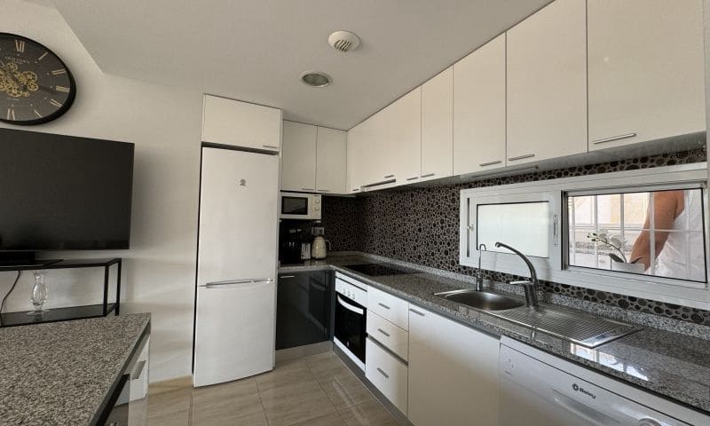 2 chambre Appartement à vendre à Orihuela Costa avec piscine - 229 995 € (Ref: 8682572)