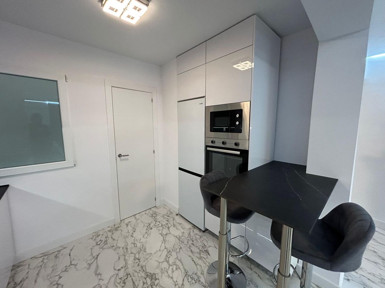 Apartamento de 2 habitaciones en Torrevieja en venta - 169.900 € (Ref: 8685033)