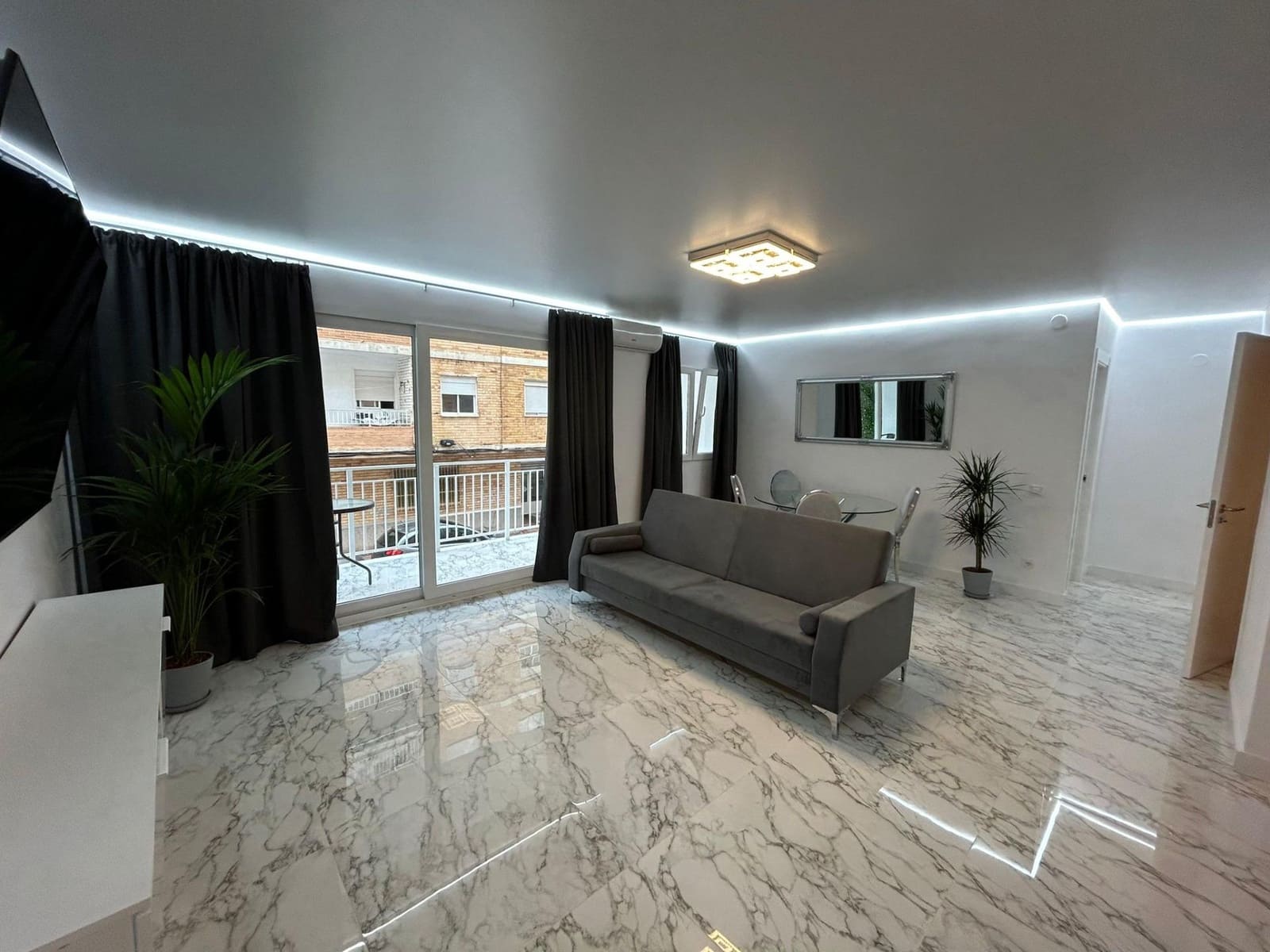 Apartamento de 2 habitaciones en Torrevieja en venta - 169.900 € (Ref: 8685033)