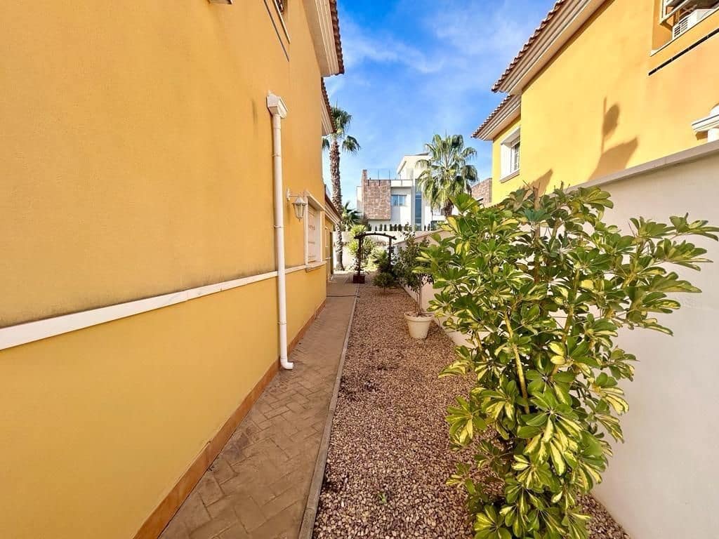 4 soverom Villa til salgs i La Regia med svømmebasseng - € 510 000 (Ref: 8705244)