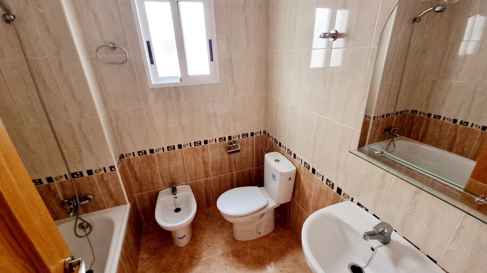 2 makuuhuone Huoneisto myytävänä paikassa Torrevieja - 115 000 € (Ref: 8710343)