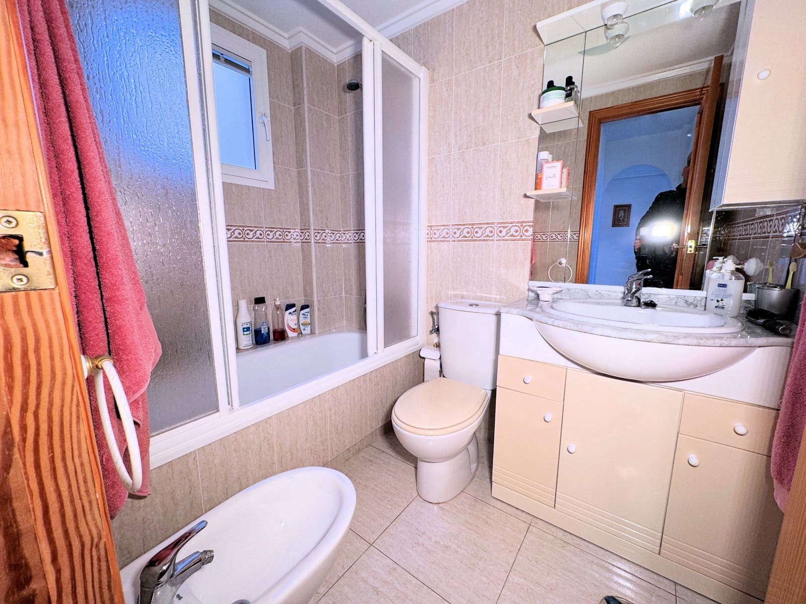 Piso de 2 habitaciones en Torrevieja en venta con piscina garaje - 129.900 € (Ref: 8715435)