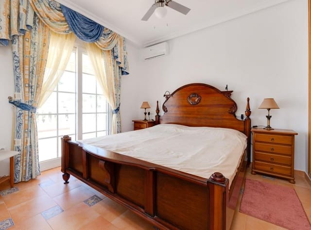 3 soverom Rekkehus til salgs i Playa Flamenca, Orihuela - € 389 000 (Ref: 8717165)