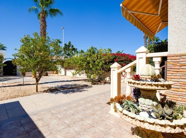 3 soverom Rekkehus til salgs i Playa Flamenca, Orihuela - € 389 000 (Ref: 8717165)