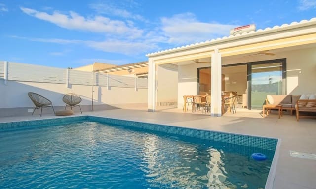 3 soverom Villa til salgs i La Siesta, Torrevieja med svømmebasseng - € 499 000 (Ref: 8741677)