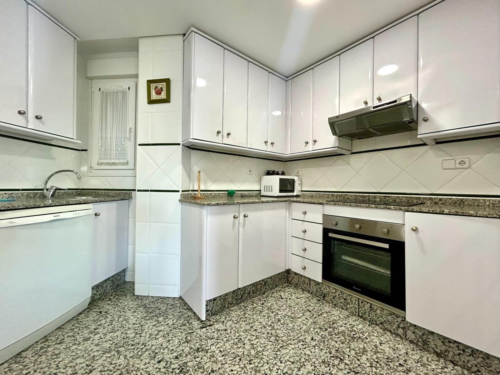 4 sypialnia Penthouse na sprzedaż w Cabo Roig z basenem - 395 000 € (Ref: 8748138)