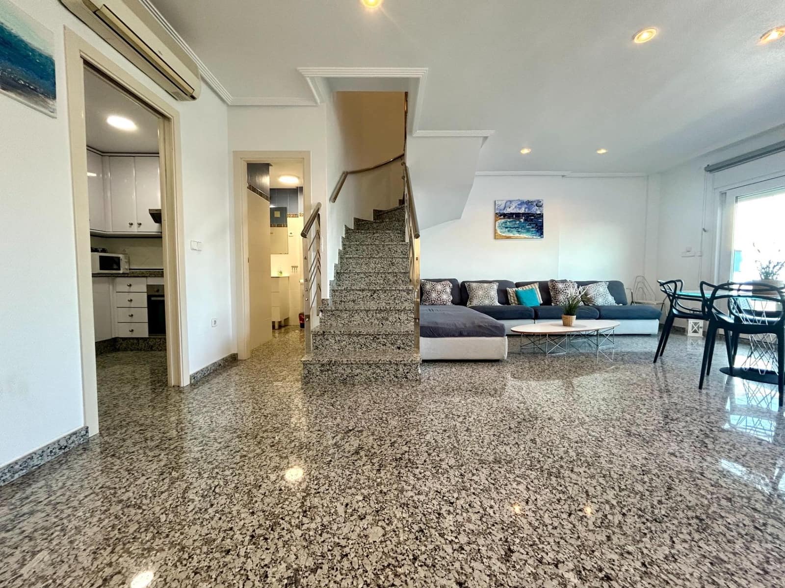 4 sypialnia Penthouse na sprzedaż w Cabo Roig z basenem - 395 000 € (Ref: 8748138)