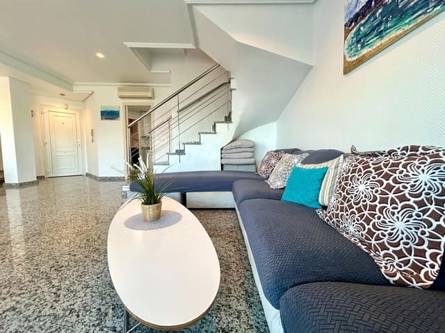 Ático de 4 habitaciones en Cabo Roig, Orihuela en venta con piscina - 395.000 € (Ref: 8748138)