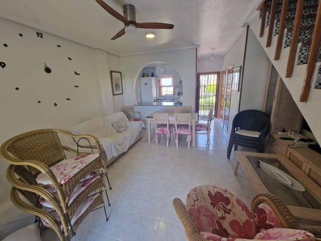 3 soveværelse Rækkehus til salg i Rojales med swimmingpool - € 189.000 (Ref: 8748139)