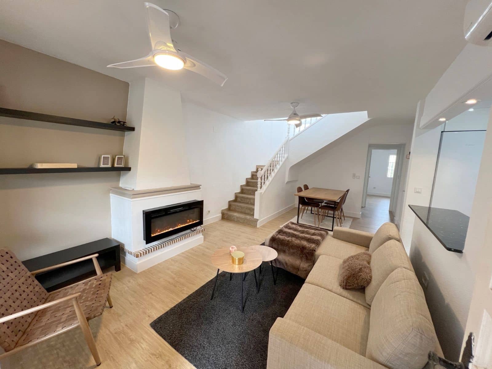 3 soveværelse Semi-Rækkehus til salg i Los Dolses med swimmingpool - € 299.500 (Ref: 8751093)