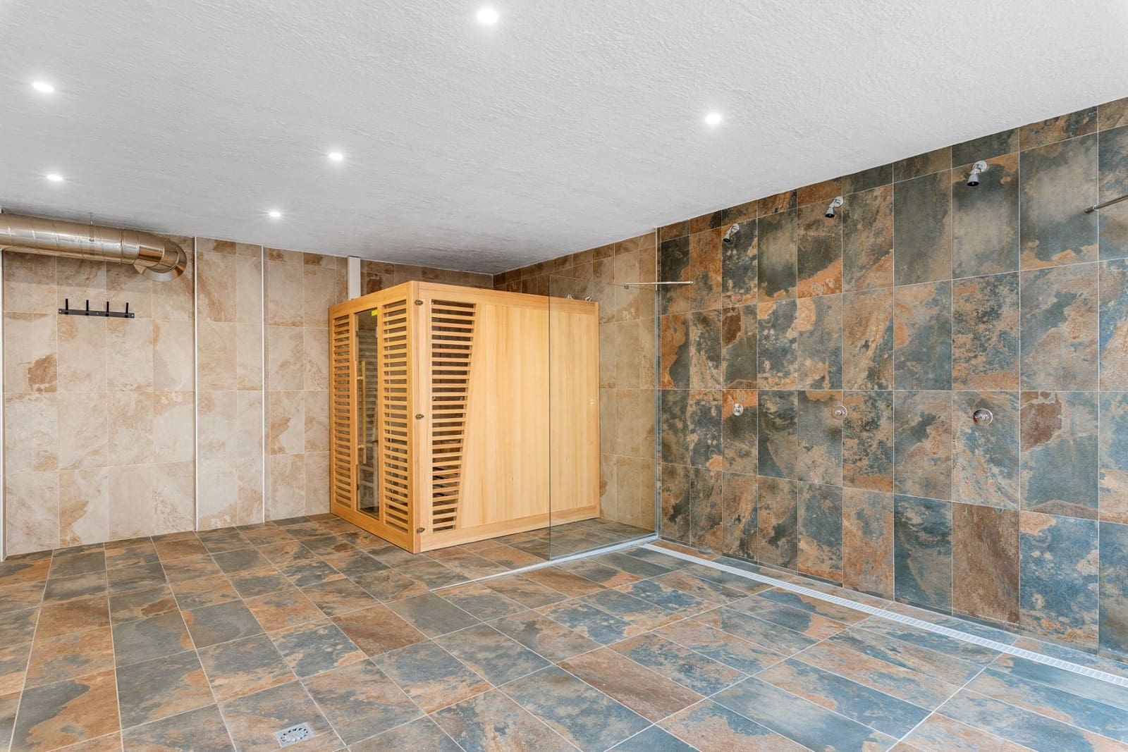 2 bedroom Apartment for sale in El Raso with pool garage - € 309,000 (Ref: 8751094)