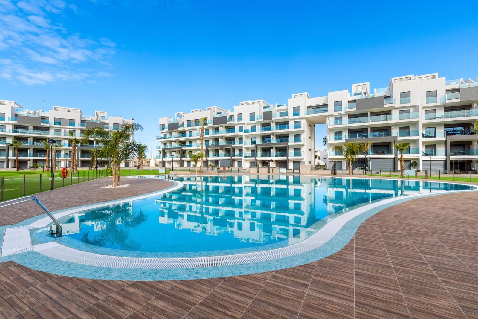 2 bedroom Apartment for sale in El Raso with pool garage - € 309,000 (Ref: 8751094)