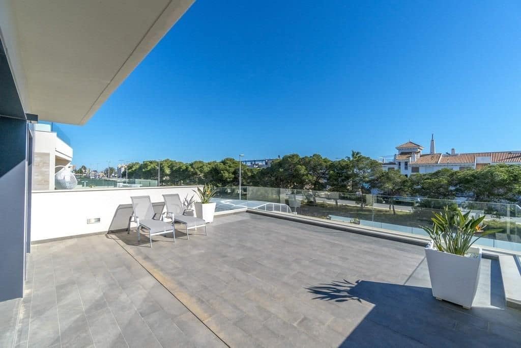 2 bedroom Villa for sale in Campoamor with pool - € 1,250,000 (Ref: 8751095)