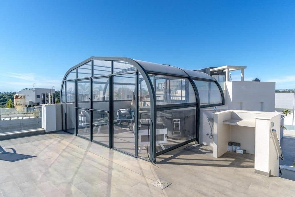 2 bedroom Villa for sale in Campoamor with pool - € 1,250,000 (Ref: 8751095)